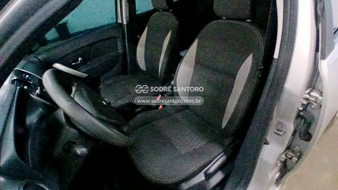Foto 9 de 13: RENAULT - SANDERO EXPR 10 2017/2018