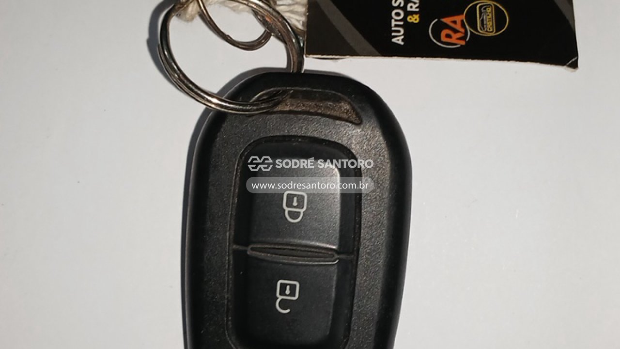 Foto 11 de 13: RENAULT - SANDERO AUTH 10 2017/2018