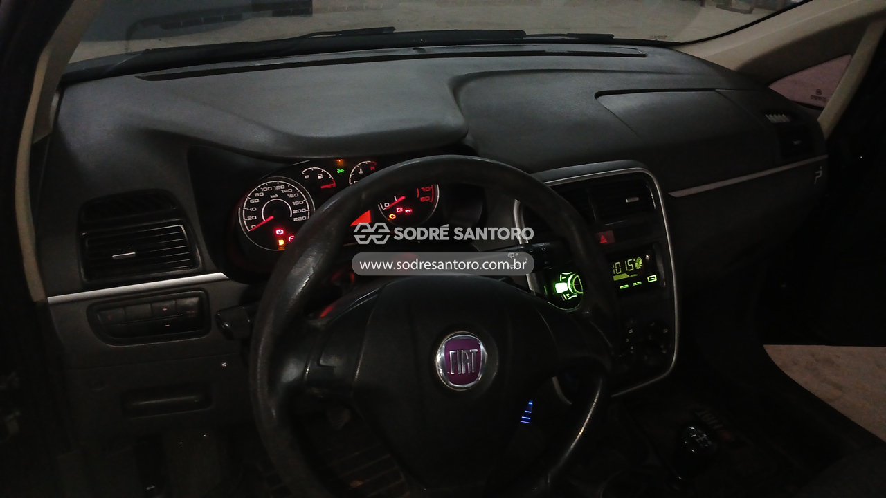 Foto 6 de 13: FIAT - PUNTO ESSENCE 1.6 2010/2011