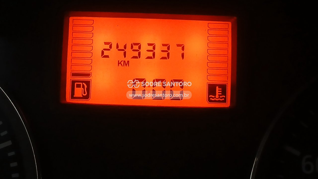 Foto 7 de 13: RENAULT - SANDERO EXP 16 2009/2010