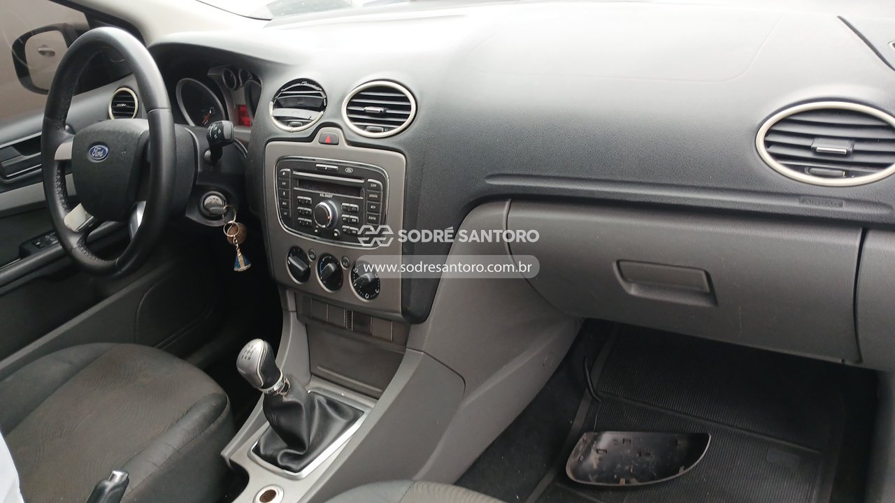 Foto 8 de 13: FORD - FOCUS HC FLEX 2011/2012
