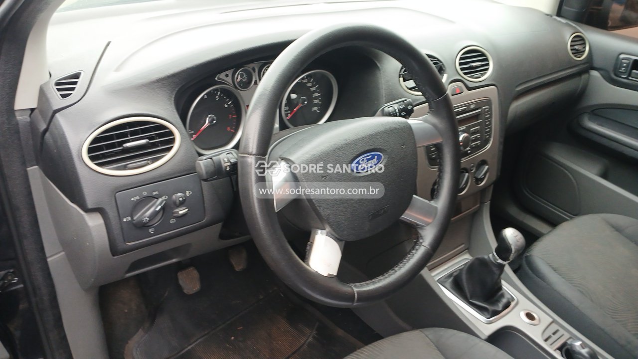 Foto 6 de 13: FORD - FOCUS HC FLEX 2011/2012