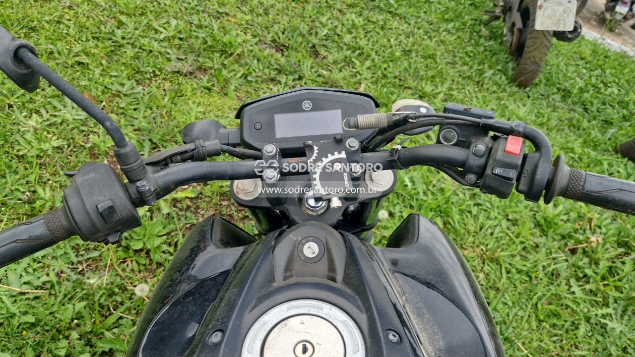 Foto 7 de 13: YAMAHA - FZ15 FAZER ABS 2023/2023
