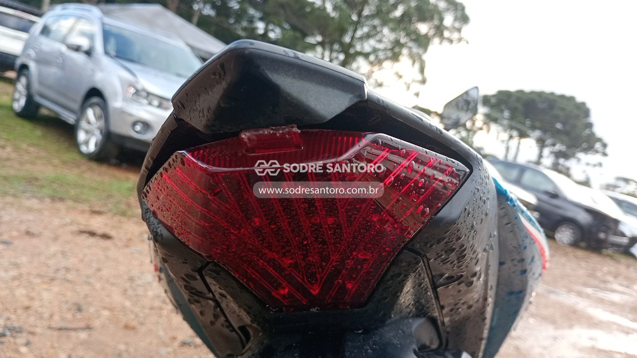 Foto 9 de 11: YAMAHA - YZF R3 ABS 2021/2022