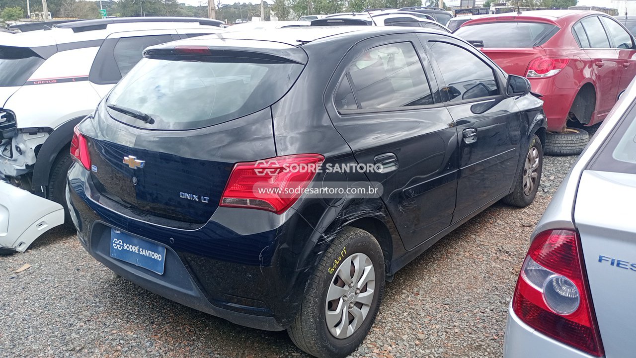 Foto 4: CHEVROLET - ONIX 1.0MT LT 2017/2017