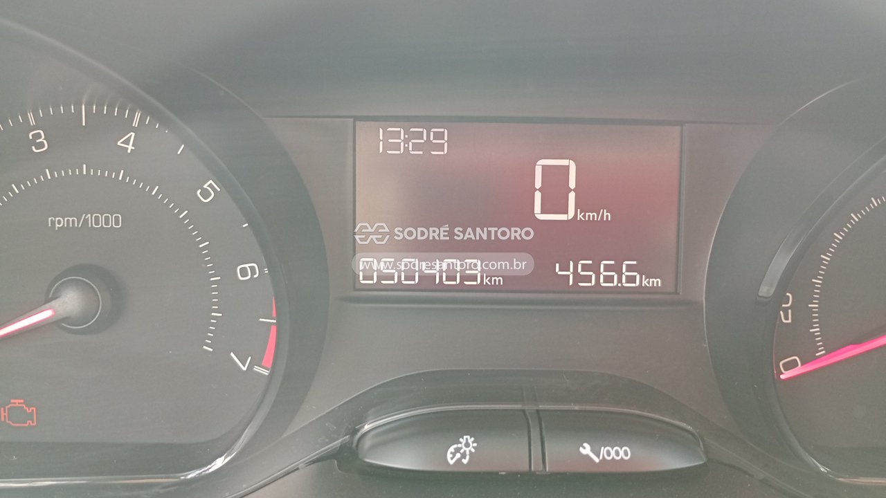 Foto 7 de 12: PEUGEOT - 208 ACTIVE MT 2017/2017