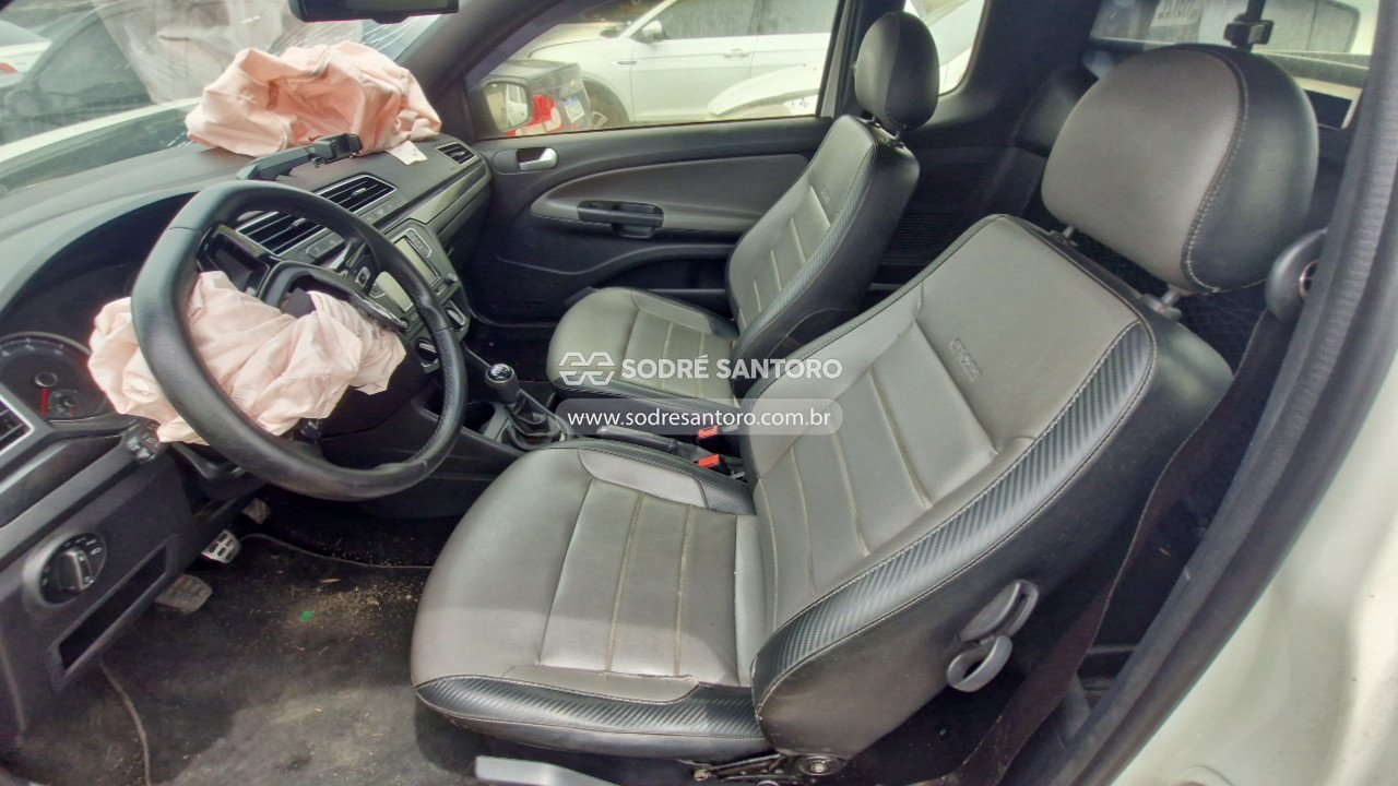 Foto 8 de 13: VOLKSWAGEN - SAVEIRO CE CROSS MA 2017/2018