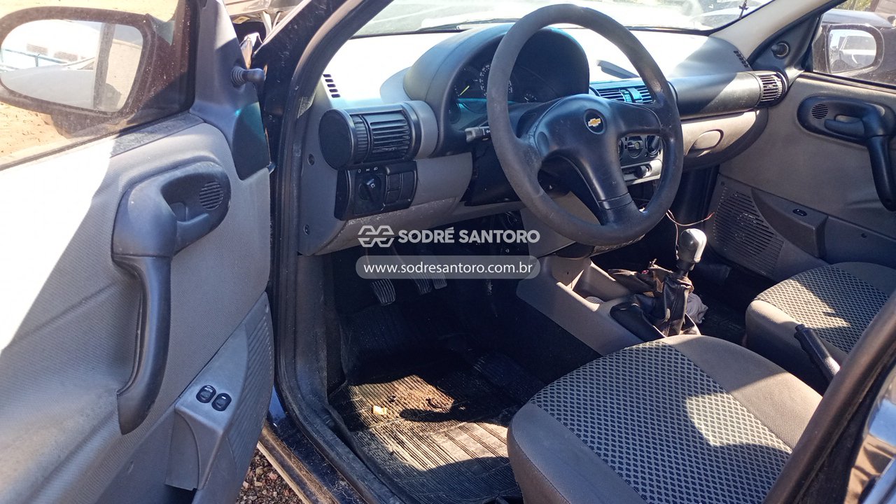 Foto 6 de 13: CHEVROLET - CLASSIC LS 2010/2011