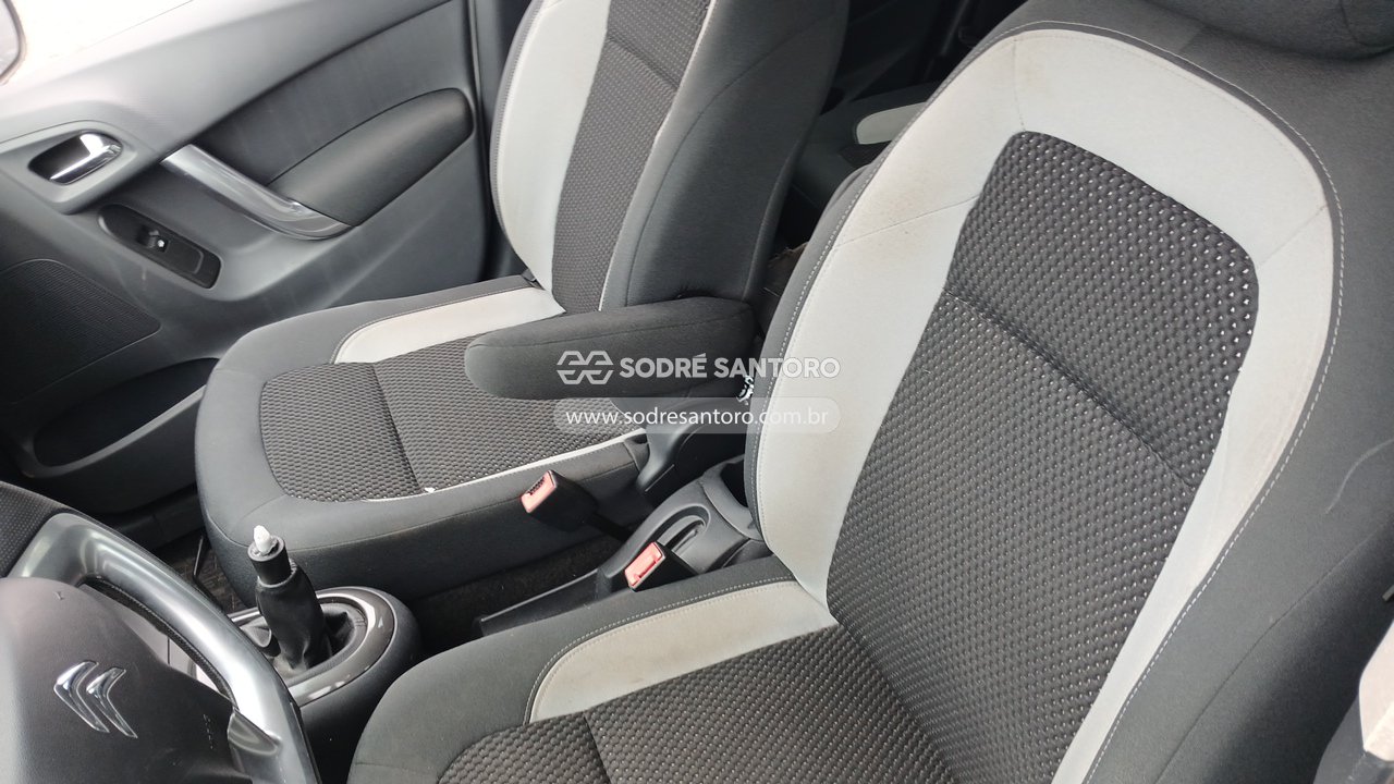 Foto 8 de 13: CITROEN - C3 120M EXCLUSIV 2012/2013
