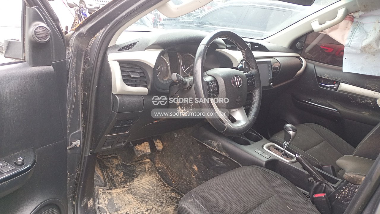 Foto 6 de 13: TOYOTA - HILUX CDSR A4FD 2021/2021