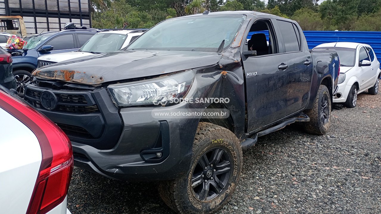 Foto 12 de 13: TOYOTA - HILUX CDSR A4FD 2021/2021
