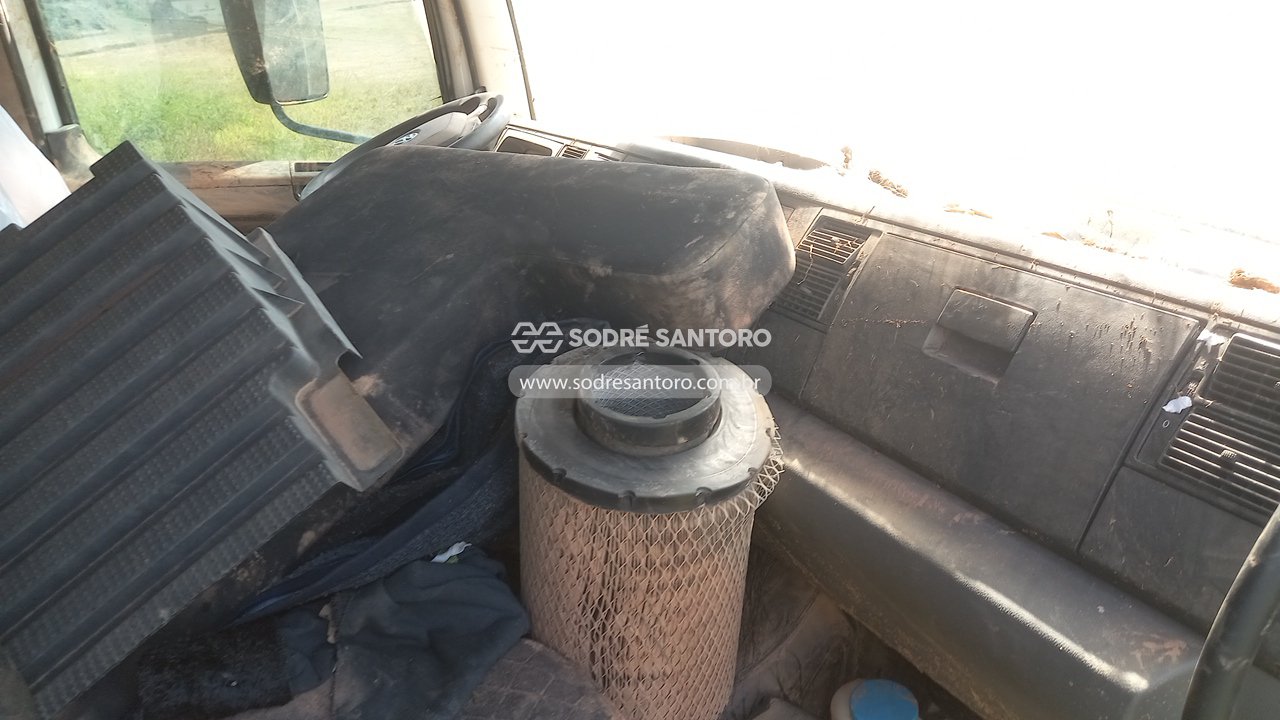 Foto 8 de 13: VOLKSWAGEN - 27.260 CRM 6X4 2023/2024