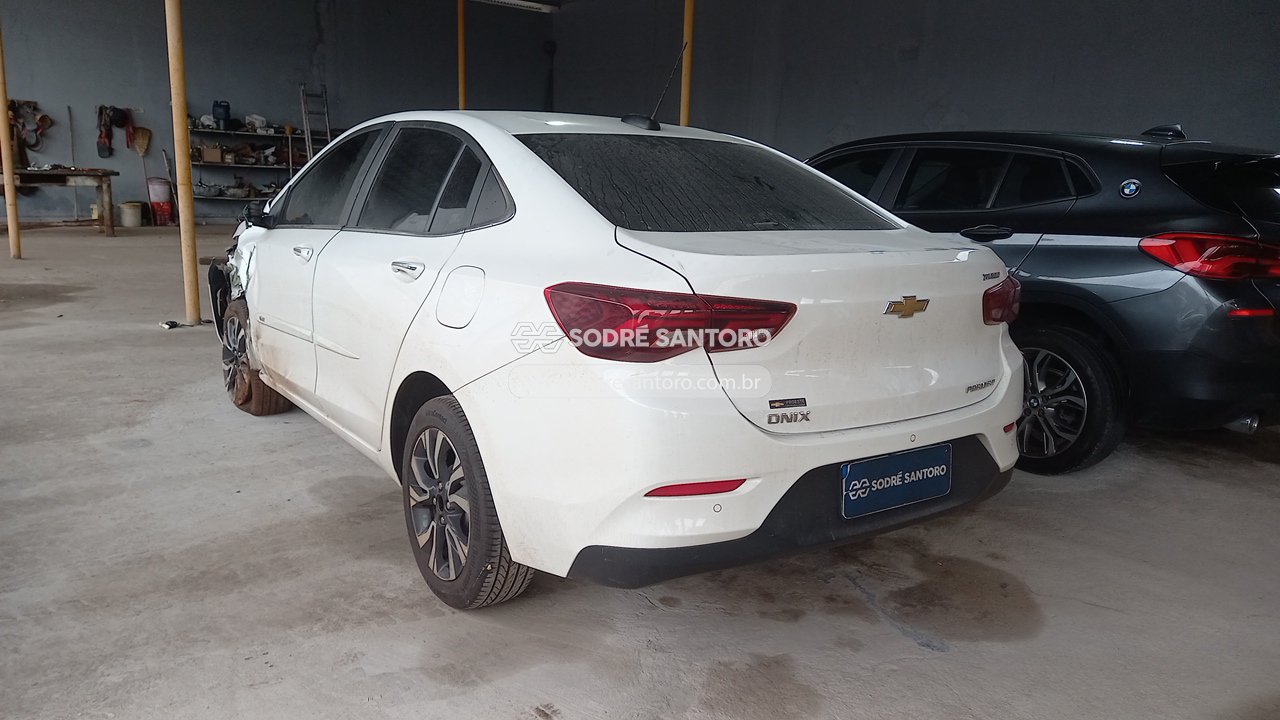 Foto 2: CHEVROLET - ONIX PLUS 10TAT PR2 2022/2023