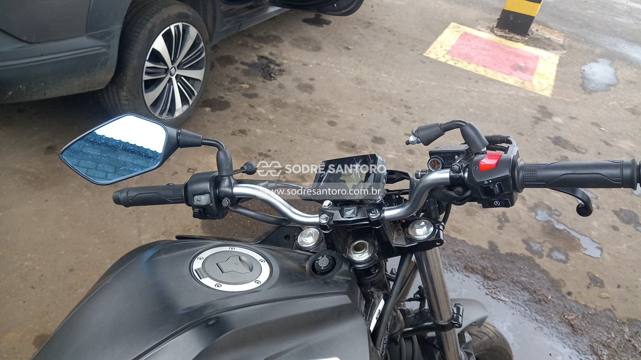 Foto 9 de 12: HONDA - CB300F TWISTER CBS 2025/2025