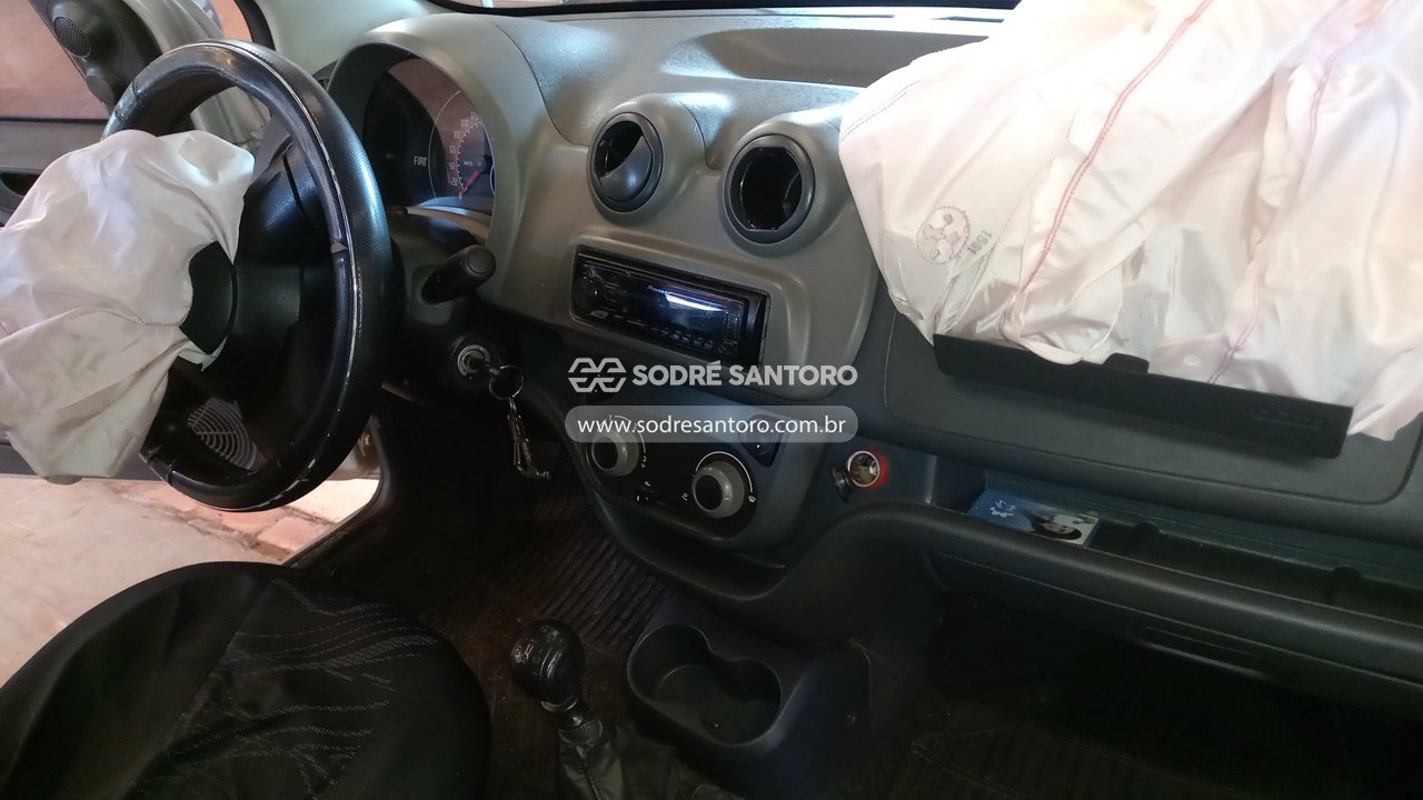 Foto 6 de 13: FIAT - UNO VIVACE 1.0 2014/2015