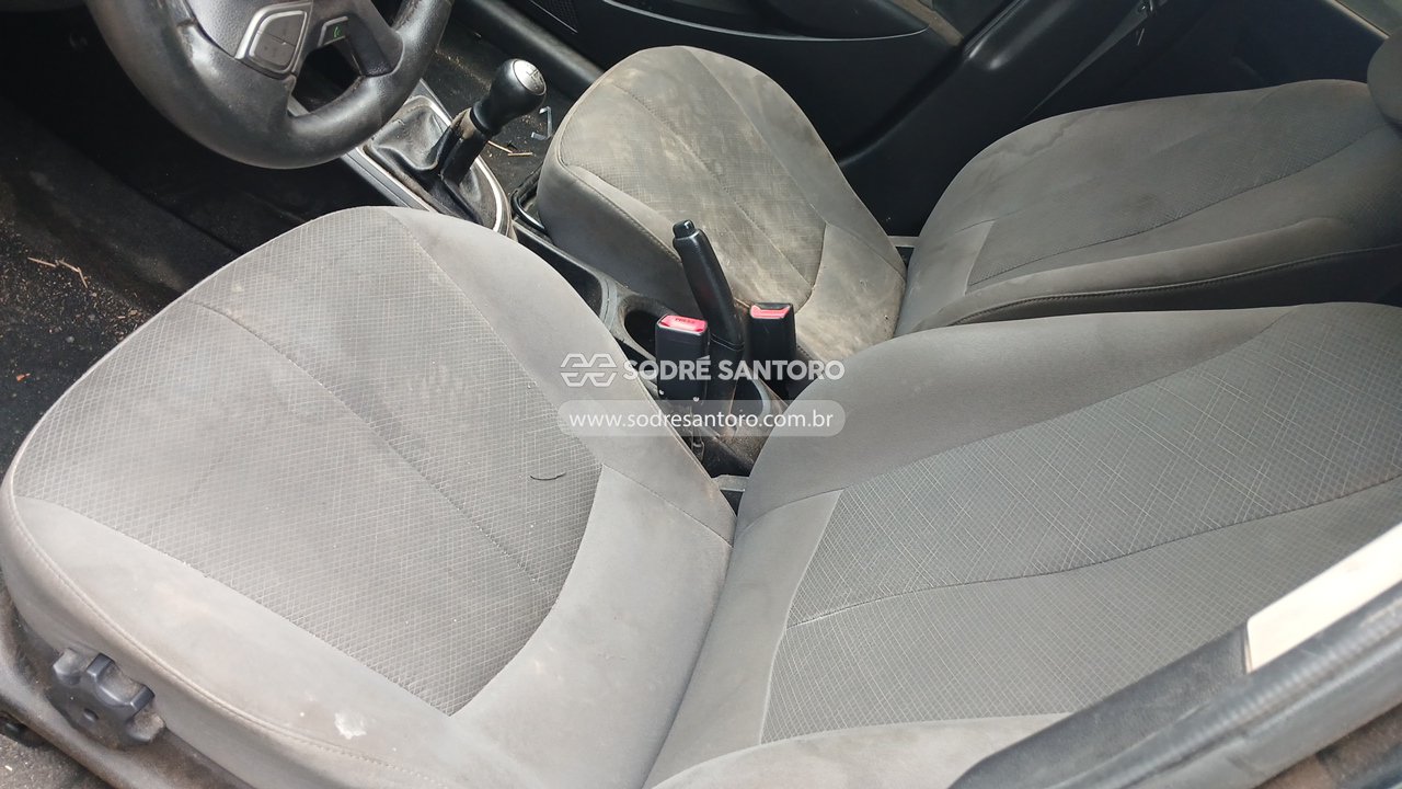 Foto 8 de 13: HYUNDAI - HB20S 1.0M COMF 2017/2018
