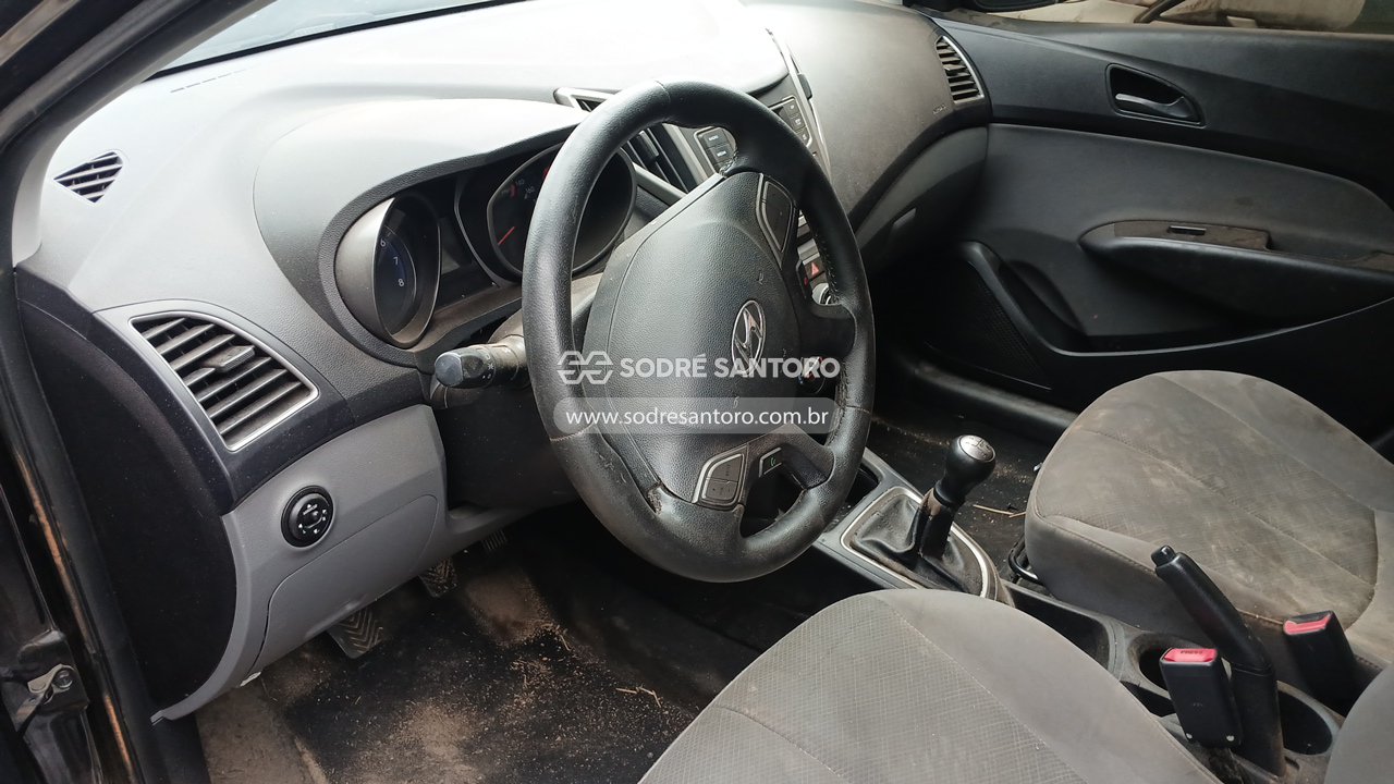 Foto 6 de 13: HYUNDAI - HB20S 1.0M COMF 2017/2018