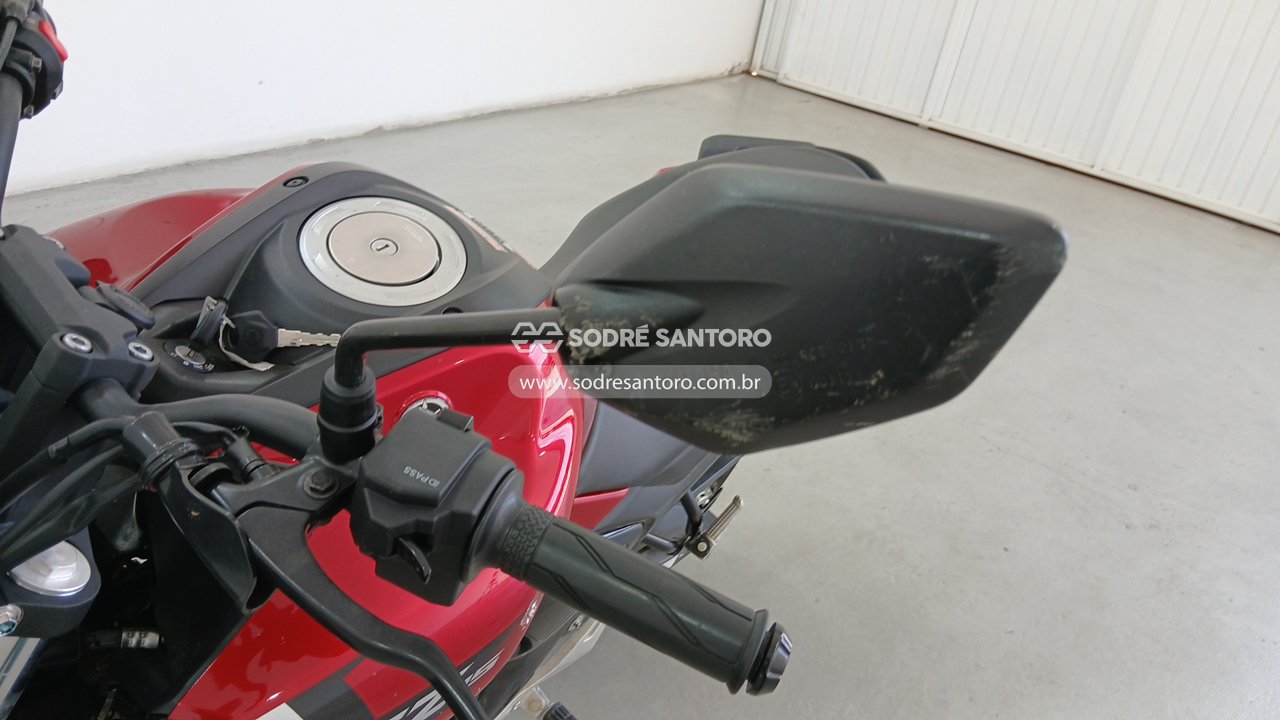 Foto 9 de 11: YAMAHA - FZ15 FAZER ABS 2025/2026