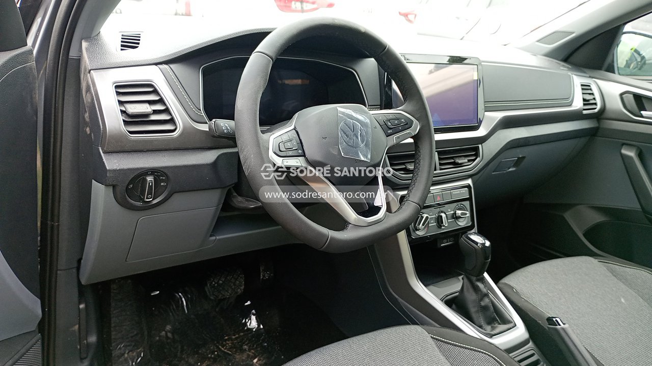 Foto 6 de 13: VOLKSWAGEN - T CROSS TSI 2026/2026