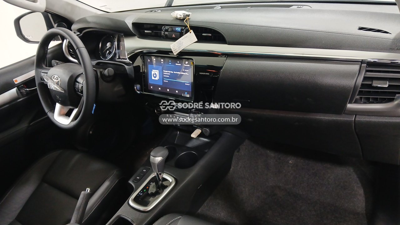 Foto 8 de 13: TOYOTA - HILUX 2026/2026