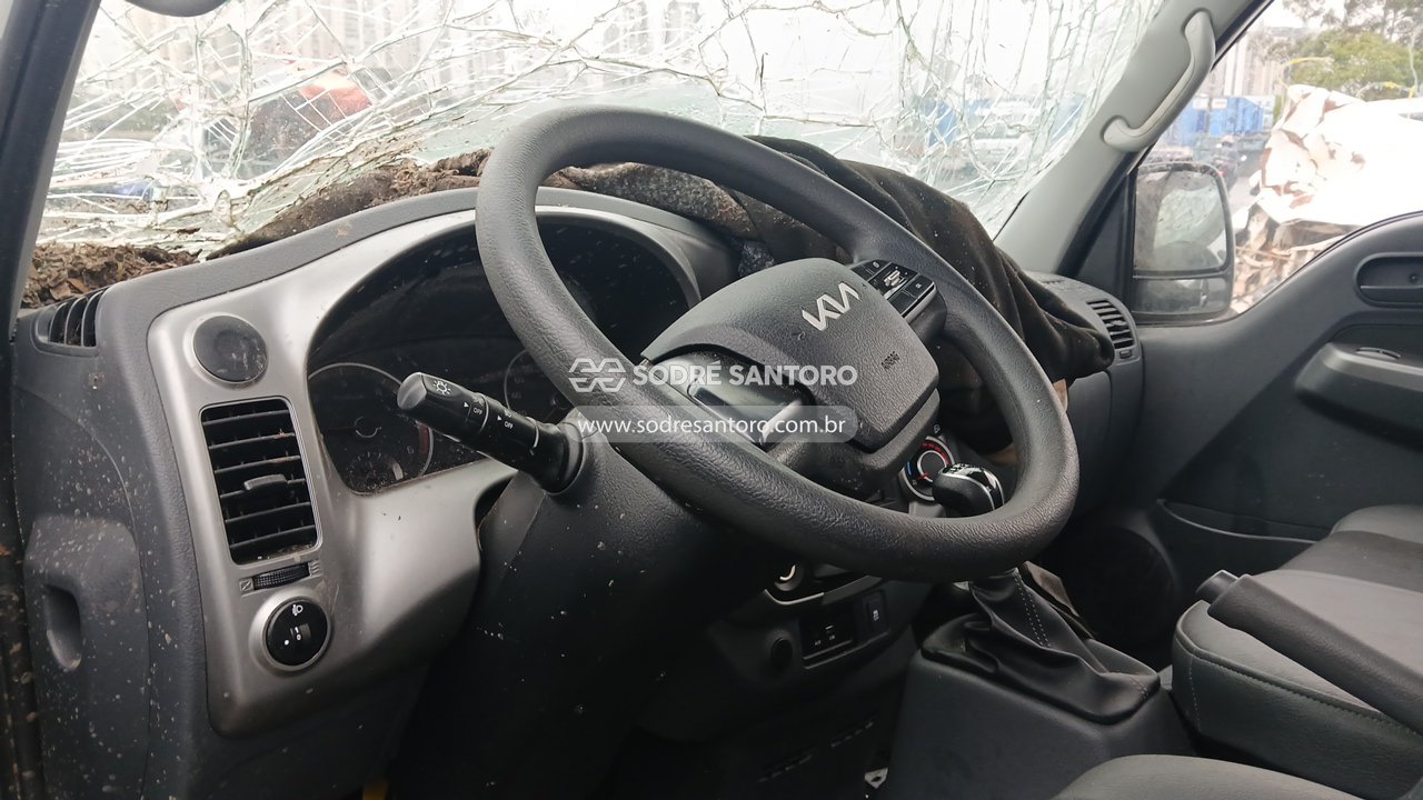 Foto 6 de 9: KIA MOTORS - UK 2500 HD SC 4WD 2025/2026