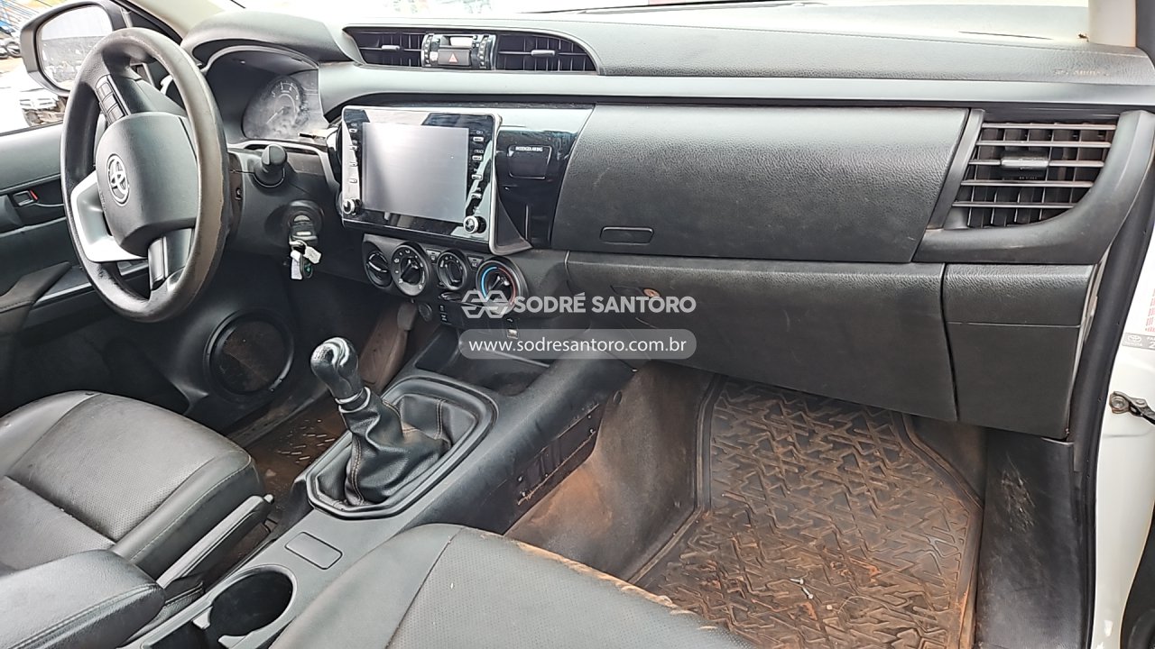 Foto 7 de 13: TOYOTA - HILUX 2023/2023
