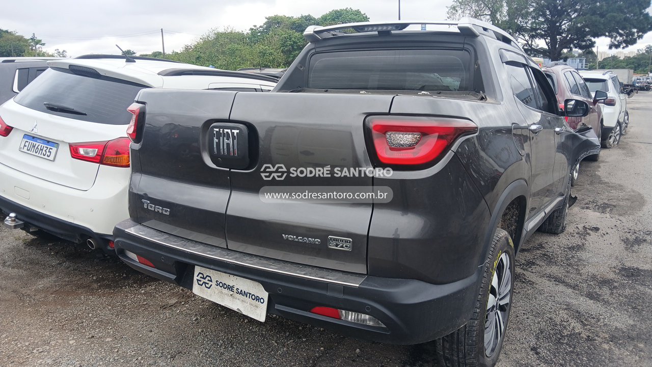 Foto 4: FIAT - TORO VOLC TURB AT6 2023/2023