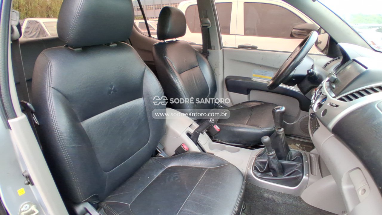 Foto 9 de 10: MITSUBISHI - L200 TRITON GLS 2014/2015