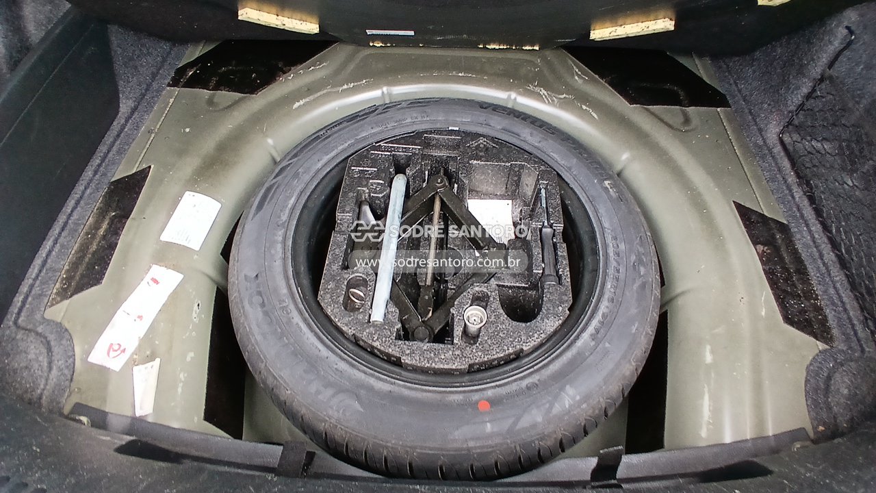 Foto 10 de 13: VOLKSWAGEN - JETTA 2.0 2011/2012