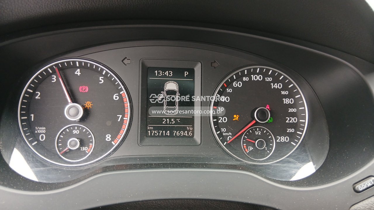 Foto 7 de 13: VOLKSWAGEN - JETTA 2.0 2011/2012