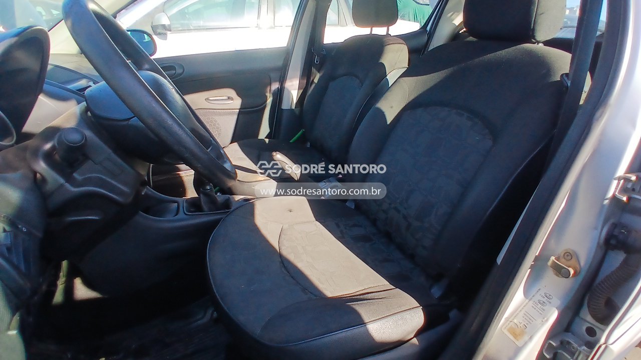 Foto 9 de 13: PEUGEOT - 207 HB XR 2009/2010