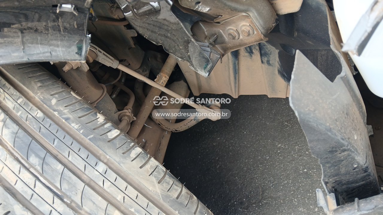 Foto 12 de 13: CITROEN - BASALT T200 DARK 2025/2026