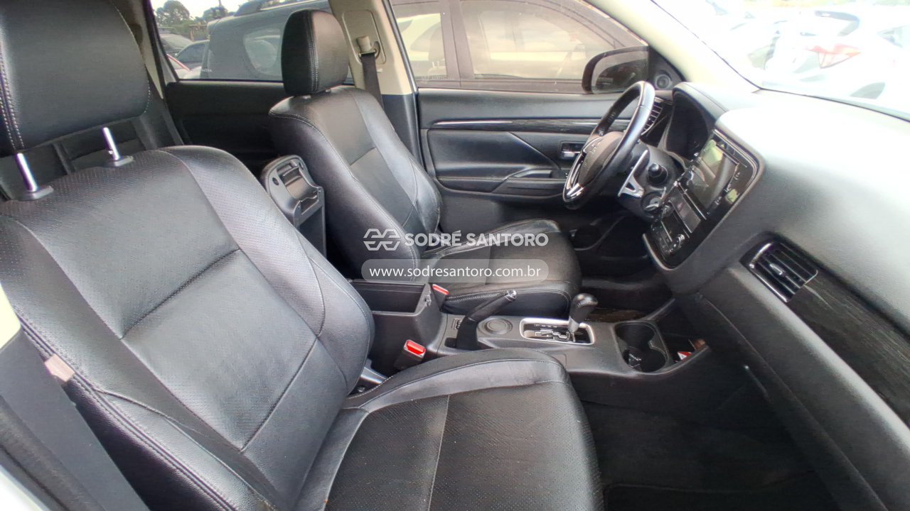 Foto 8 de 13: MITSUBISHI - OUTLANDER 2.0 2015/2016