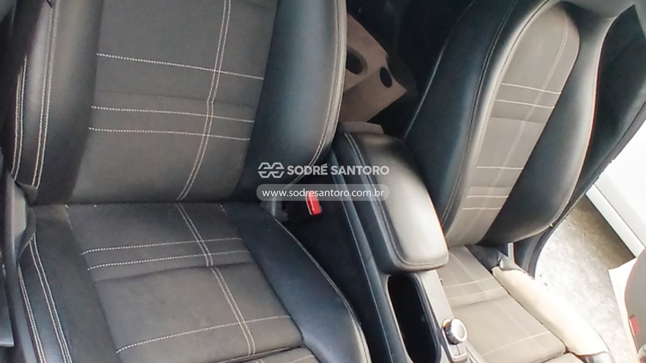 Foto 8 de 12: MERCEDES-BENZ - GLA 200 FF 2015/2016