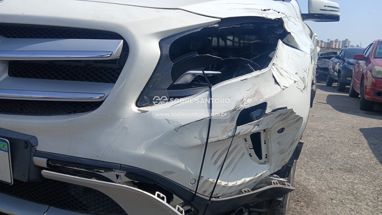 Foto 10 de 12: MERCEDES-BENZ - GLA 200 FF 2015/2016
