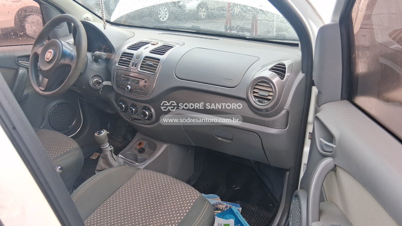 Foto 8 de 13: FIAT - SIENA ESSENCE 1.6 2014/2015