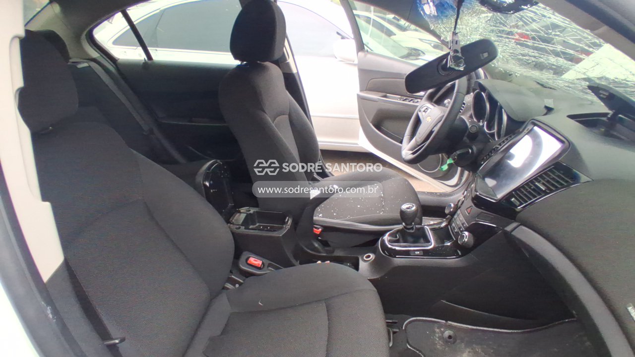 Foto 9 de 13: CHEVROLET - CRUZE LT NB 2012/2012