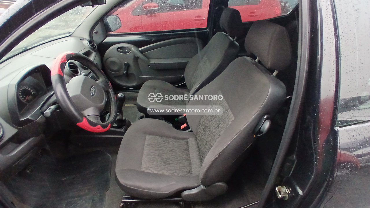 Foto 9 de 13: FORD - KA FLEX 2010/2011