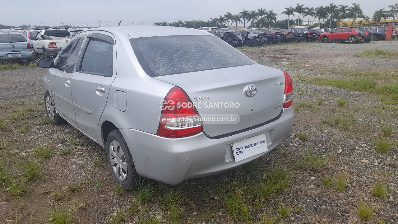 Foto 2: TOYOTA - ETIOS SD XS 15 AT 2016/2017