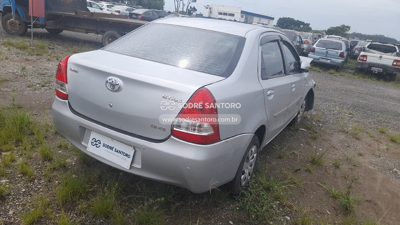 Foto 4: TOYOTA - ETIOS SD XS 15 AT 2016/2017