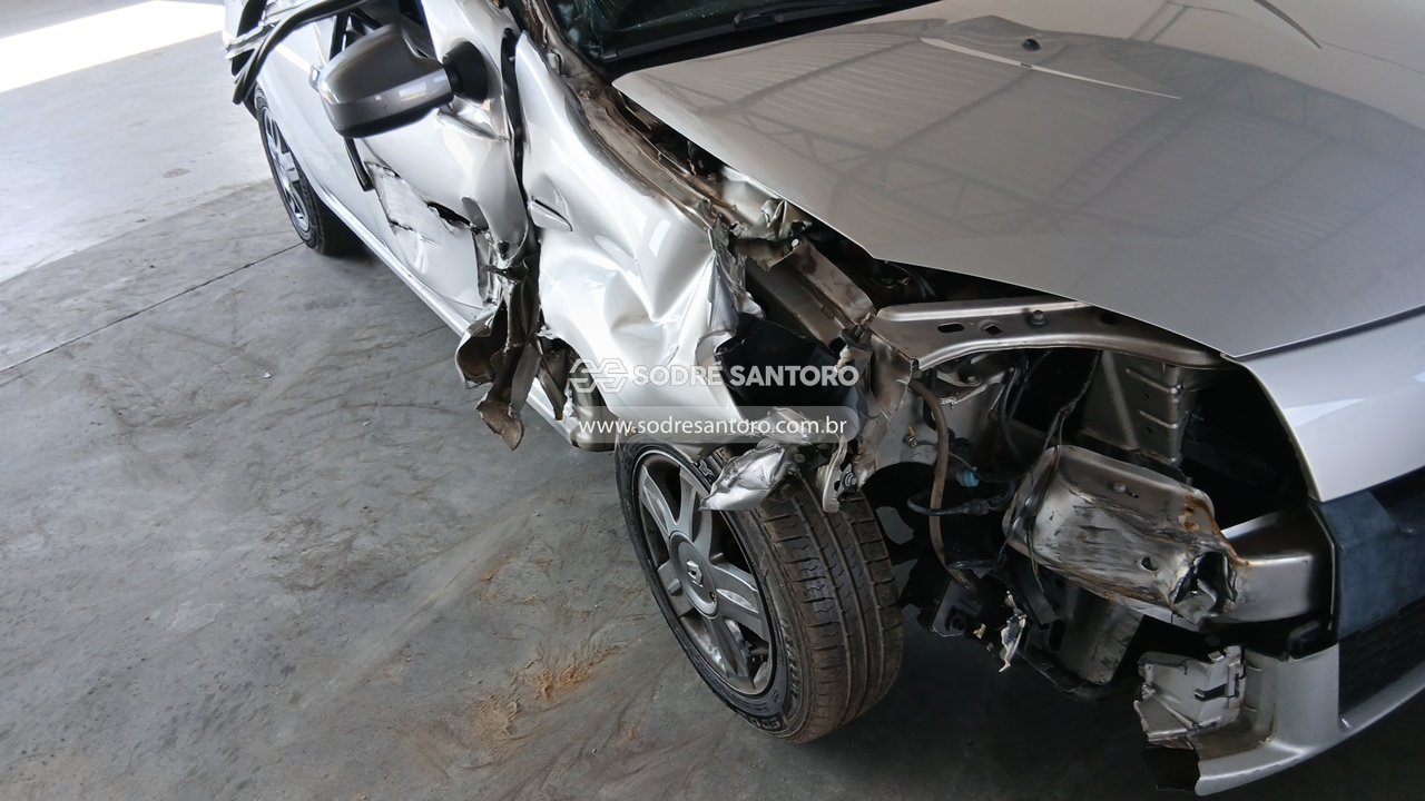 Foto 12 de 13: RENAULT - SANDERO 2013/2014
