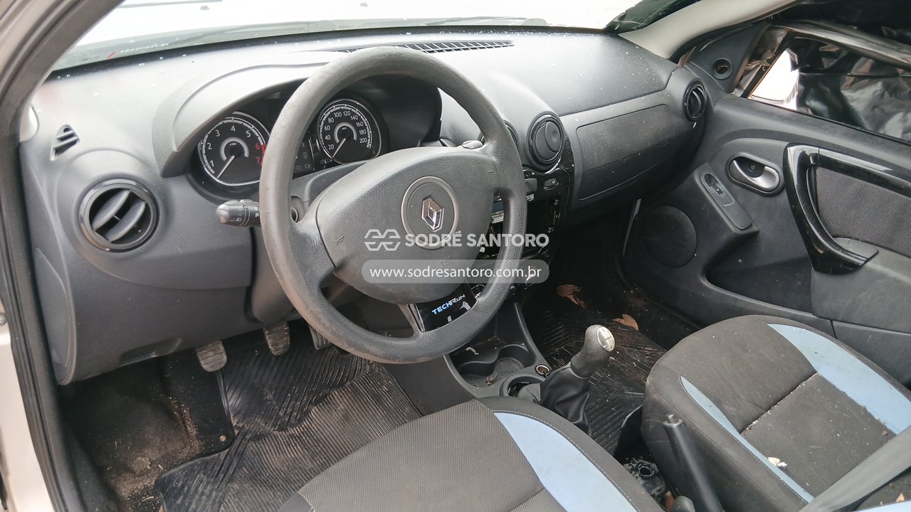 Foto 6 de 13: RENAULT - SANDERO 2013/2014