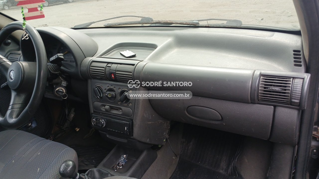 Foto 8 de 13: CHEVROLET - CORSA SUPER 1997/1998