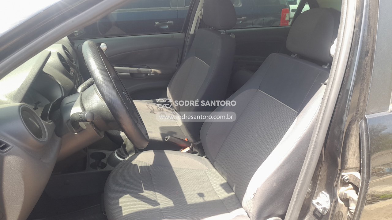 Foto 8 de 11: VOLKSWAGEN - VOYAGE 1.0 2013/2014