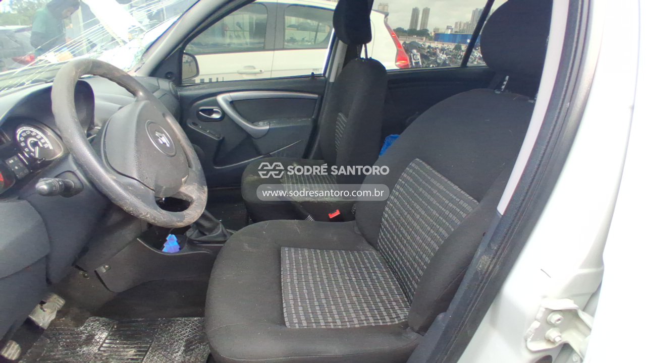 Foto 7 de 8: RENAULT - SANDERO 2014/2014