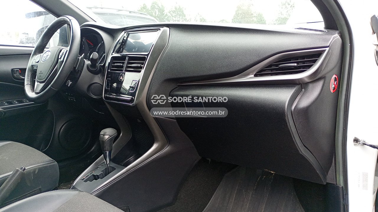 Foto 8 de 13: TOYOTA - YARIS HA XS15 2023/2023