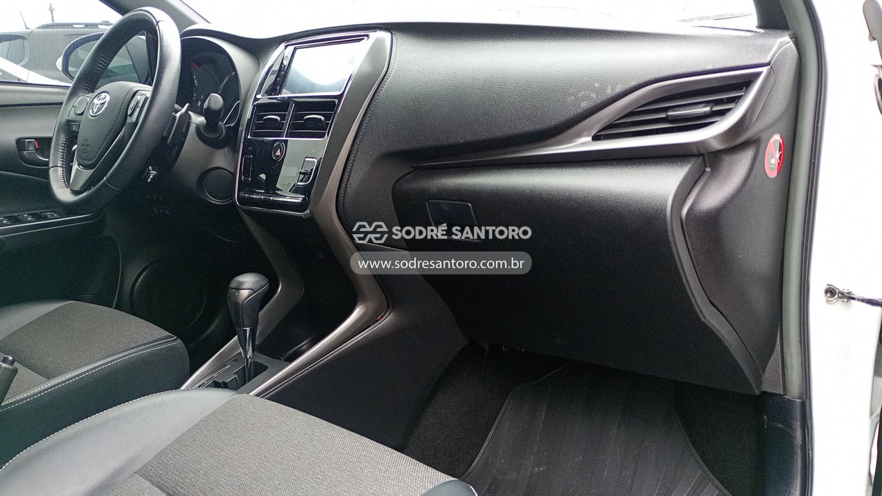 Foto 7 de 13: TOYOTA - YARIS HA XS15 2023/2023