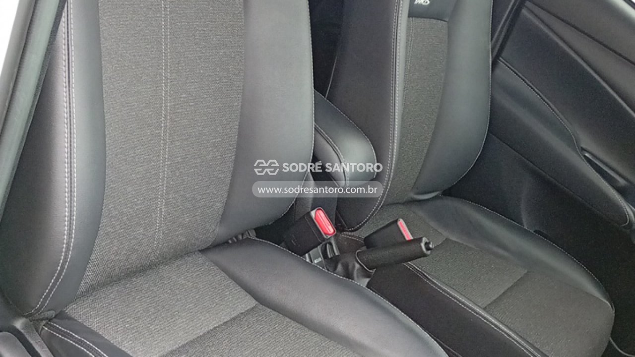 Foto 8 de 13: TOYOTA - YARIS HA XS15 2023/2023