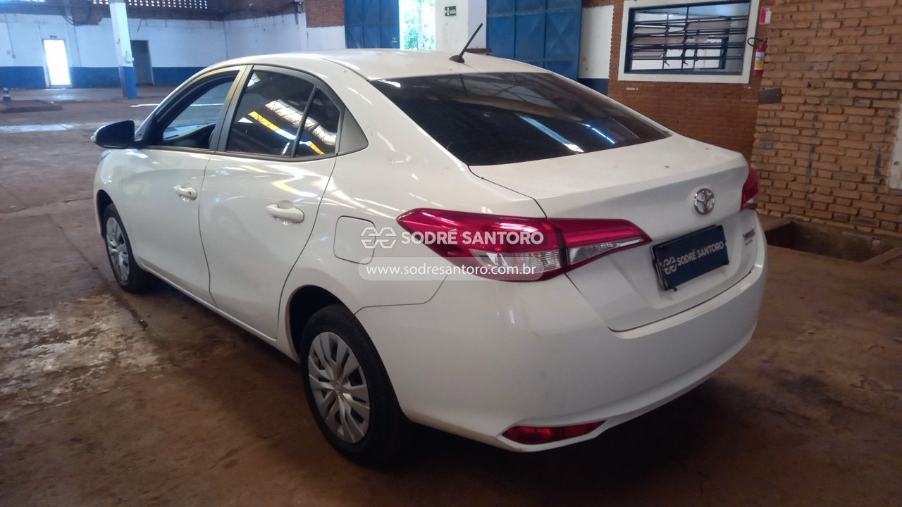 Foto 2: TOYOTA - YARIS SA XL15 2023/2023
