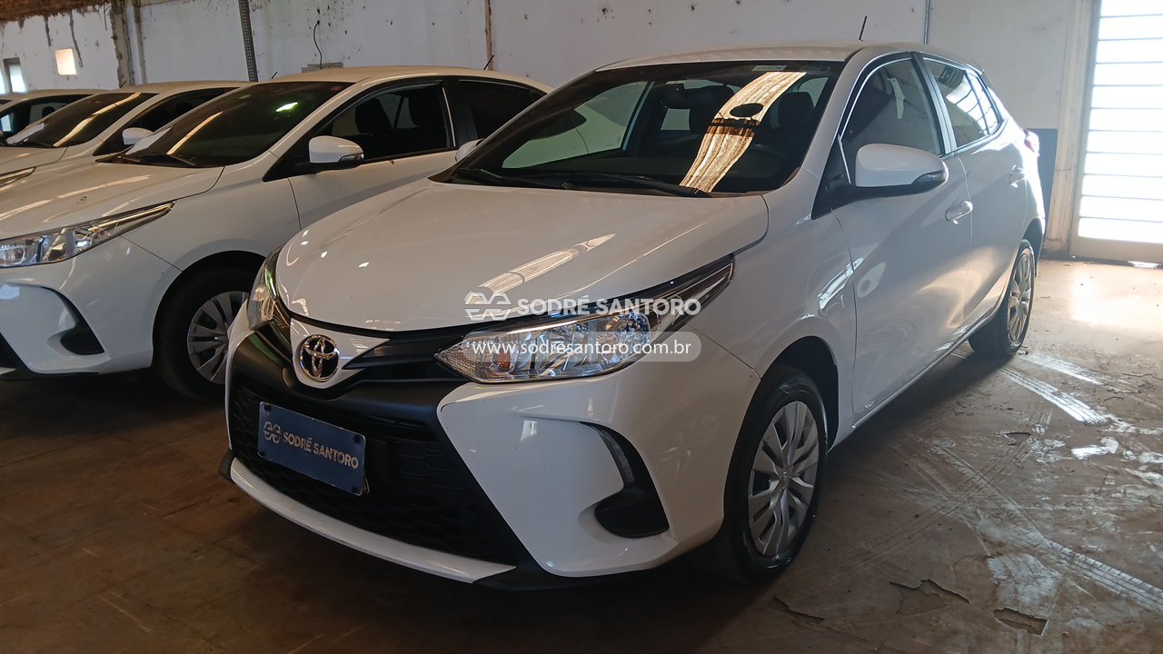 Foto 3: TOYOTA - YARIS HA XL15 2024/2025
